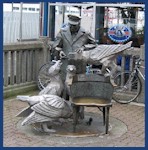 Statue of Ivar feeding the Pelicans.